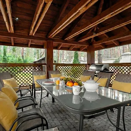 Golden - Forest Retreat With Jacuzzi And Garden View *