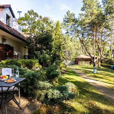 Golden - Forest Retreat With Jacuzzi And Garden View コンスタンチン＝イェジオルナ